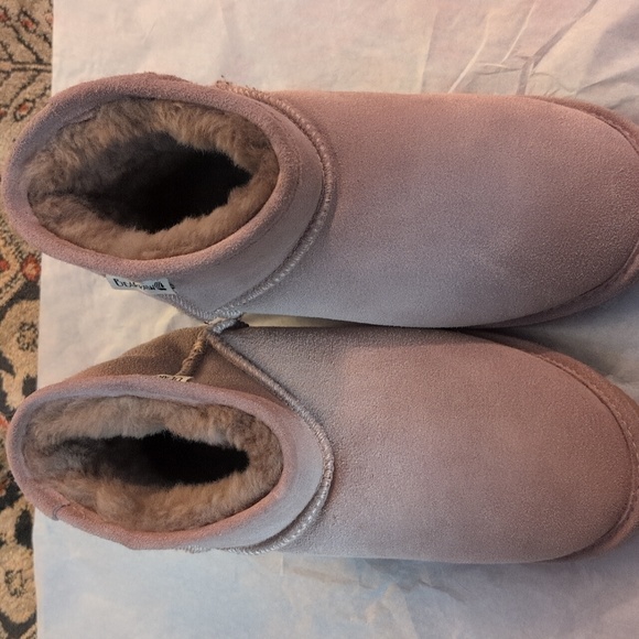 Womañs Bearpaw Demi Fashion Boot - Picture 3 of 10